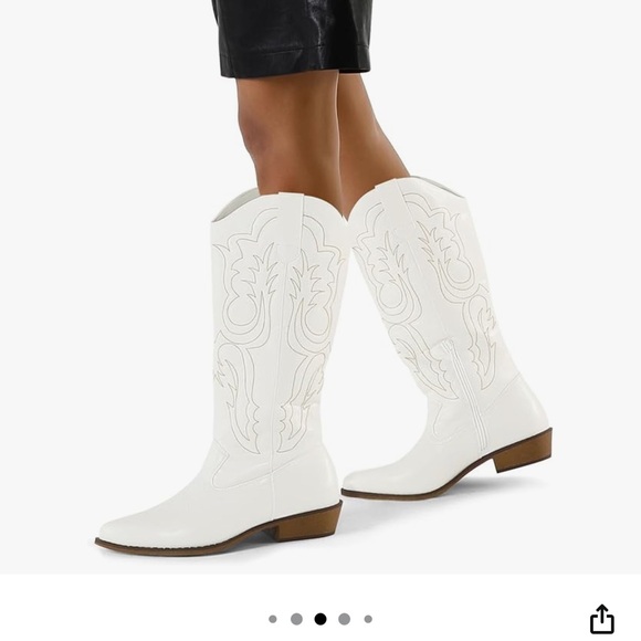 Shoes - White Cowboy Boots Size 7.5